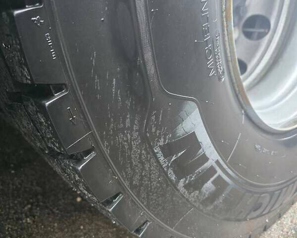 Красный Вольво FH 13, объемом двигателя 12.9 л и пробегом 710 тыс. км за 55000 $, фото 20 на Automoto.ua