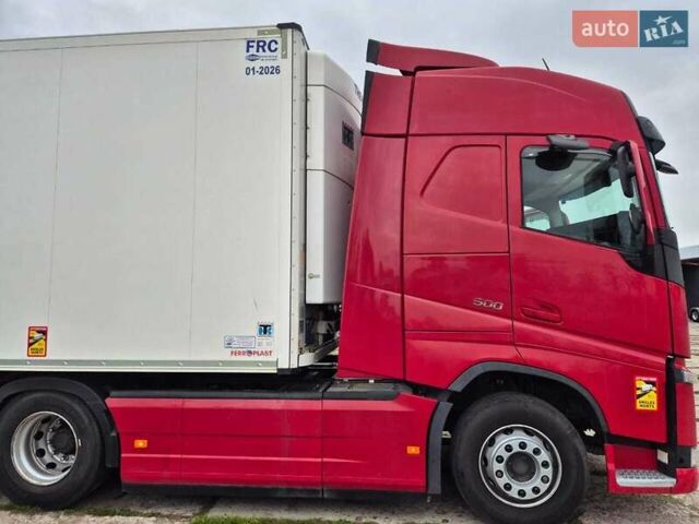 Красный Вольво FH 13, объемом двигателя 0 л и пробегом 663 тыс. км за 55000 $, фото 10 на Automoto.ua