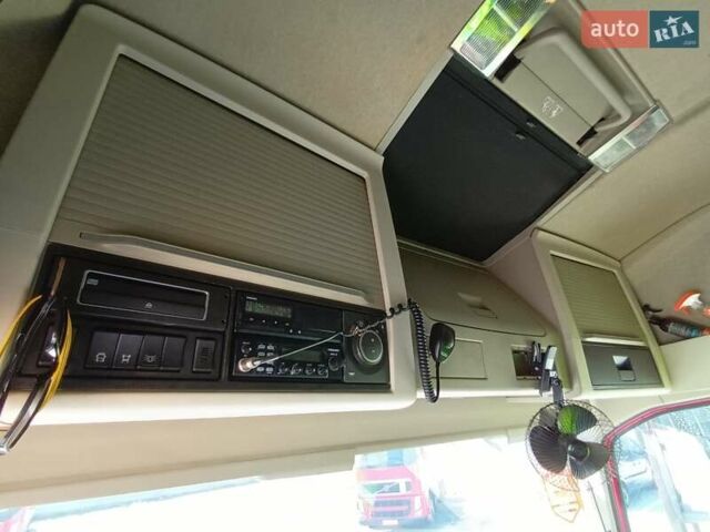 Красный Вольво FH 13, объемом двигателя 12.9 л и пробегом 516 тыс. км за 61331 $, фото 15 на Automoto.ua