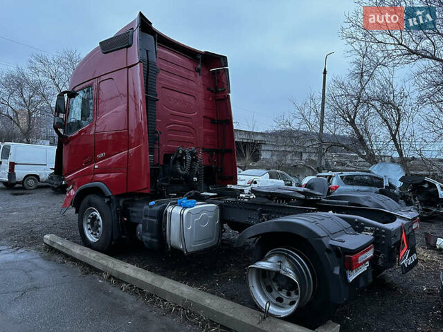Красный Вольво FH 13, объемом двигателя 12.8 л и пробегом 270 тыс. км за 45000 $, фото 6 на Automoto.ua