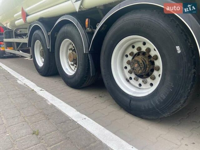 Вольво FH 13, объемом двигателя 12.8 л и пробегом 120 тыс. км за 39800 $, фото 14 на Automoto.ua