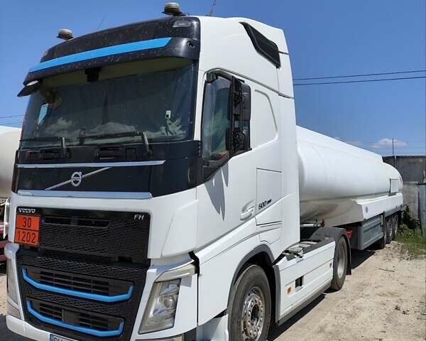 Вольво FH 13, объемом двигателя 12.6 л и пробегом 951 тыс. км за 30000 $, фото 1 на Automoto.ua