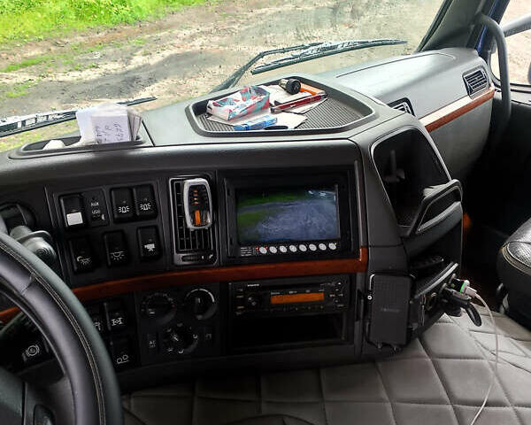 Вольво FH 13, объемом двигателя 0 л и пробегом 828 тыс. км за 64918 $, фото 36 на Automoto.ua