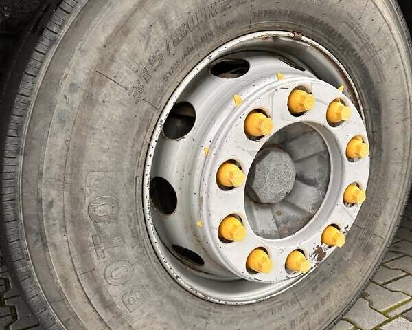 Вольво FH 13, объемом двигателя 12.8 л и пробегом 900 тыс. км за 9950 $, фото 11 на Automoto.ua