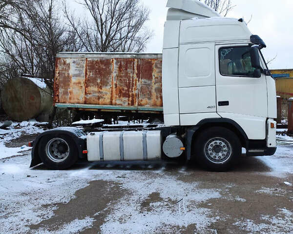Вольво FH 13, об'ємом двигуна 12.8 л та пробігом 1000 тис. км за 8000 $, фото 1 на Automoto.ua