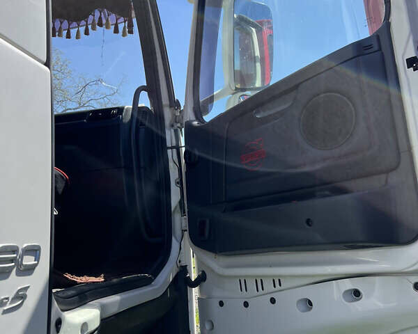 Вольво FH 13, объемом двигателя 0 л и пробегом 1 тыс. км за 16500 $, фото 4 на Automoto.ua