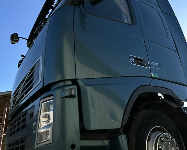 Вольво FH 13, об'ємом двигуна 12.8 л та пробігом 1 тис. км за 15000 $, фото 2 на Automoto.ua