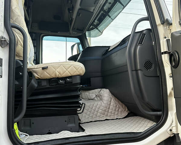 Вольво FH 13, объемом двигателя 0 л и пробегом 1 тыс. км за 18500 $, фото 7 на Automoto.ua