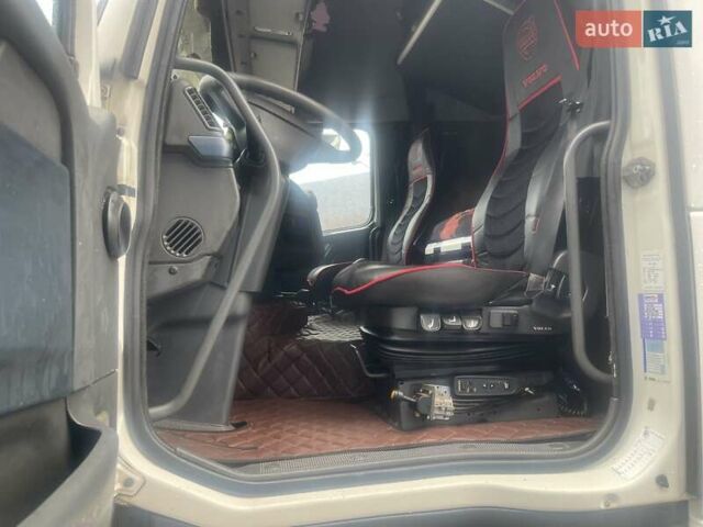 Вольво FH 13, об'ємом двигуна 12.8 л та пробігом 900 тис. км за 16500 $, фото 19 на Automoto.ua