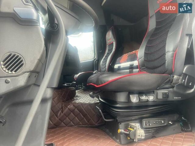 Вольво FH 13, об'ємом двигуна 12.8 л та пробігом 900 тис. км за 16500 $, фото 14 на Automoto.ua