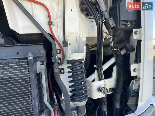 Вольво FH 13, объемом двигателя 0 л и пробегом 799 тыс. км за 29500 $, фото 36 на Automoto.ua