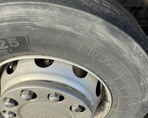 Вольво FH 13, об'ємом двигуна 12.8 л та пробігом 2 тис. км за 16000 $, фото 11 на Automoto.ua