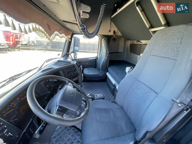 Вольво FH 13, объемом двигателя 0 л и пробегом 799 тыс. км за 29500 $, фото 2 на Automoto.ua
