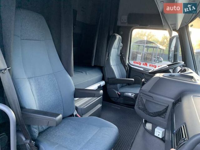 Вольво FH 13, объемом двигателя 0 л и пробегом 250 тыс. км за 23500 $, фото 19 на Automoto.ua