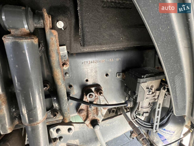 Вольво FH 13, объемом двигателя 0 л и пробегом 881 тыс. км за 26500 $, фото 12 на Automoto.ua