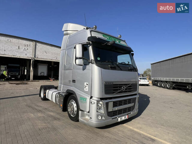 Вольво FH 13, объемом двигателя 0 л и пробегом 881 тыс. км за 26500 $, фото 2 на Automoto.ua