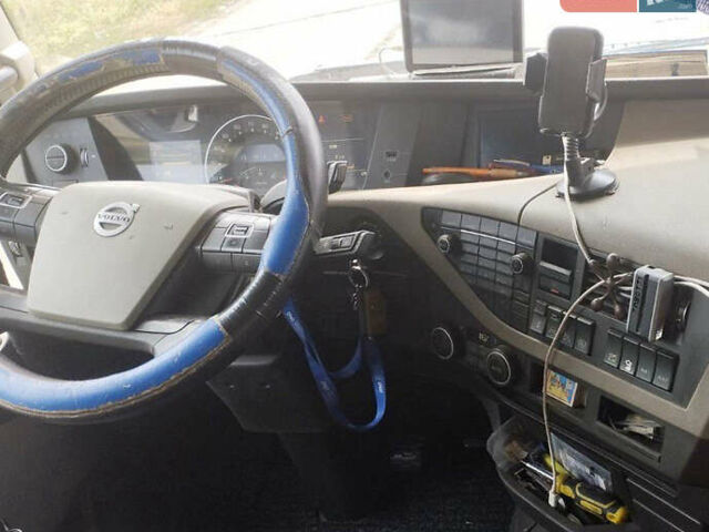 Вольво FH 13, объемом двигателя 0 л и пробегом 753 тыс. км за 70000 $, фото 4 на Automoto.ua