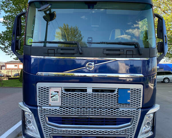 Вольво FH 13, объемом двигателя 0 л и пробегом 61 тыс. км за 32900 $, фото 3 на Automoto.ua