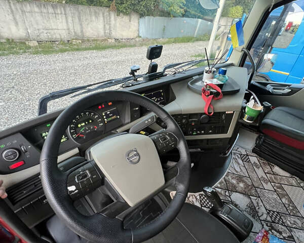 Вольво FH 13, об'ємом двигуна 12.8 л та пробігом 999 тис. км за 36000 $, фото 33 на Automoto.ua