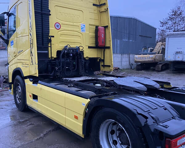 Вольво FH 13, объемом двигателя 0 л и пробегом 230 тыс. км за 24500 $, фото 3 на Automoto.ua