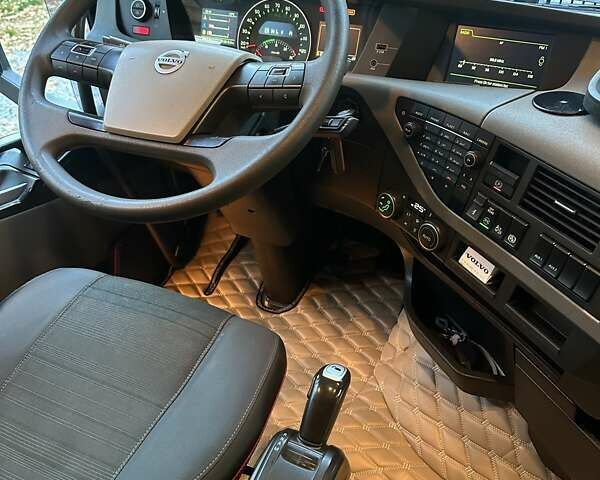 Вольво FH 13, об'ємом двигуна 0 л та пробігом 815 тис. км за 39617 $, фото 92 на Automoto.ua