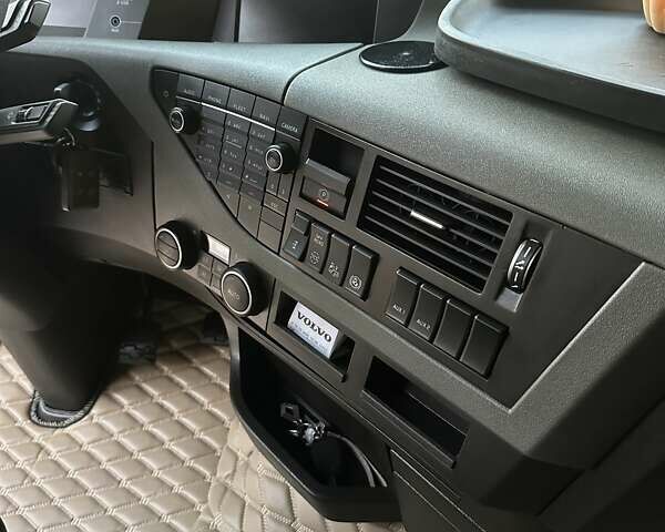 Вольво FH 13, об'ємом двигуна 0 л та пробігом 815 тис. км за 39617 $, фото 86 на Automoto.ua