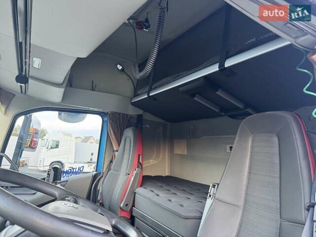 Вольво FH 13, объемом двигателя 0 л и пробегом 855 тыс. км за 39500 $, фото 13 на Automoto.ua