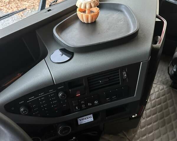 Вольво FH 13, об'ємом двигуна 0 л та пробігом 815 тис. км за 39617 $, фото 122 на Automoto.ua