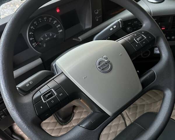 Вольво FH 13, об'ємом двигуна 0 л та пробігом 815 тис. км за 39617 $, фото 121 на Automoto.ua