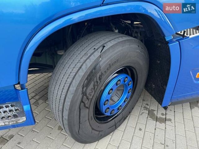 Вольво FH 13, объемом двигателя 0 л и пробегом 855 тыс. км за 39500 $, фото 9 на Automoto.ua