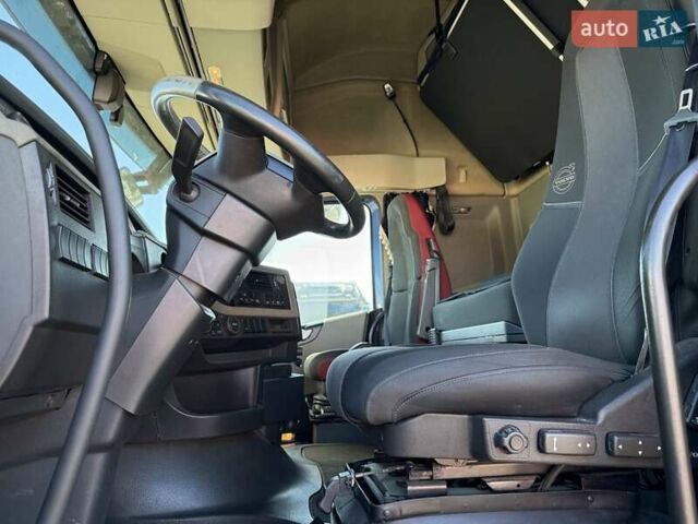 Вольво FH 13, объемом двигателя 0 л и пробегом 990 тыс. км за 33751 $, фото 10 на Automoto.ua