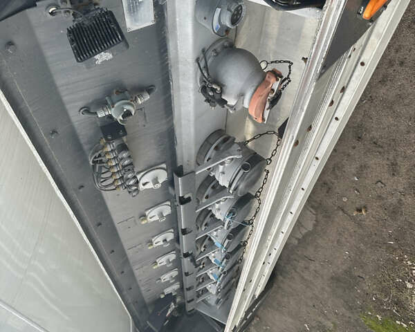 Вольво FH 13, объемом двигателя 0 л и пробегом 871 тыс. км за 77700 $, фото 14 на Automoto.ua