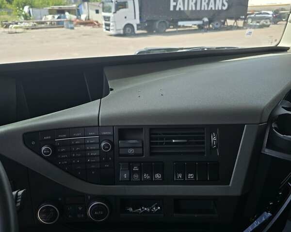 Вольво FH 13, объемом двигателя 12.8 л и пробегом 710 тыс. км за 40900 $, фото 4 на Automoto.ua
