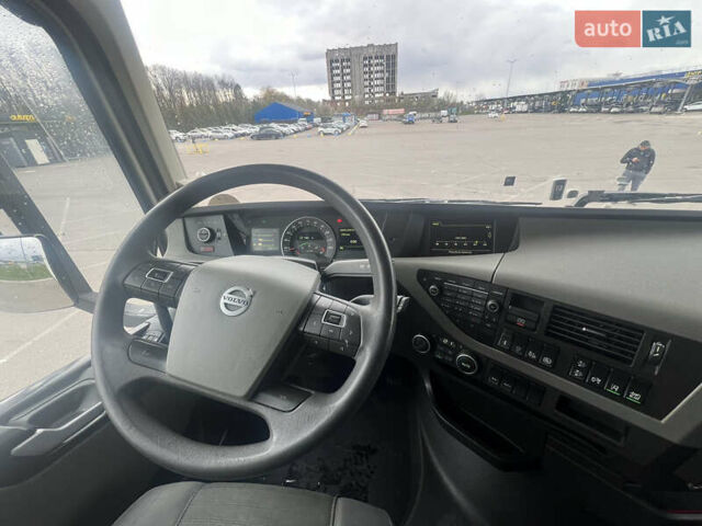Вольво FH 13, объемом двигателя 0 л и пробегом 700 тыс. км за 48900 $, фото 41 на Automoto.ua