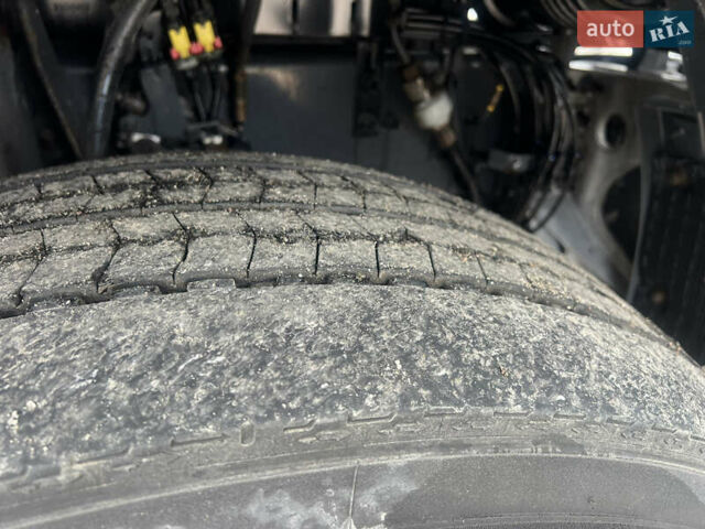 Вольво FH 13, объемом двигателя 0 л и пробегом 700 тыс. км за 48900 $, фото 13 на Automoto.ua