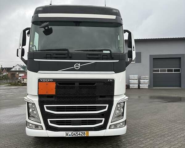 Вольво FH 13, объемом двигателя 0 л и пробегом 720 тыс. км за 46999 $, фото 3 на Automoto.ua
