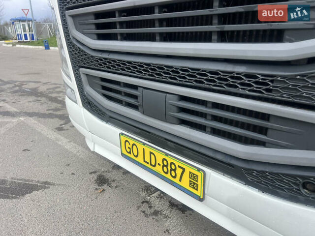 Вольво FH 13, объемом двигателя 0 л и пробегом 700 тыс. км за 48900 $, фото 10 на Automoto.ua