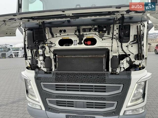 Вольво FH 13, объемом двигателя 0 л и пробегом 700 тыс. км за 44760 $, фото 11 на Automoto.ua