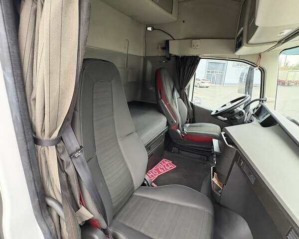 Вольво FH 13, объемом двигателя 0 л и пробегом 720 тыс. км за 46999 $, фото 12 на Automoto.ua