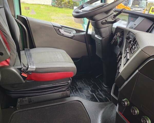 Вольво FH 13, объемом двигателя 0 л и пробегом 785 тыс. км за 42597 $, фото 22 на Automoto.ua