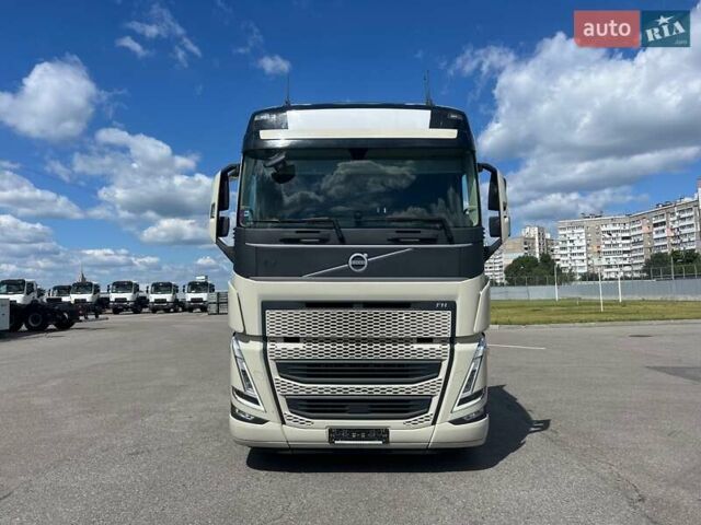 Вольво FH 13, объемом двигателя 0 л и пробегом 377 тыс. км за 102000 $, фото 1 на Automoto.ua