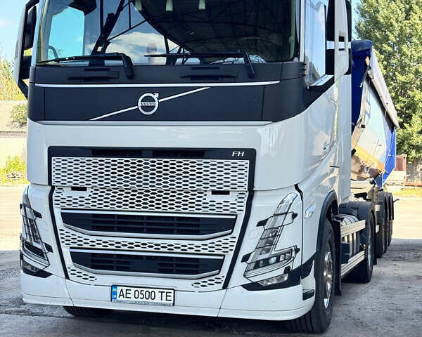 Вольво FH 13, объемом двигателя 0 л и пробегом 400 тыс. км за 99000 $, фото 9 на Automoto.ua