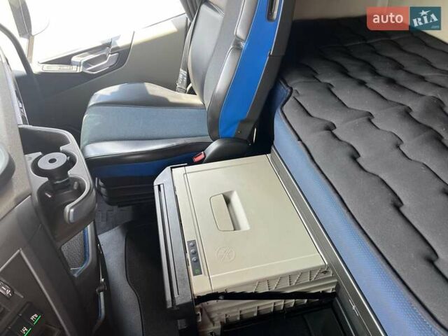 Вольво FH 13, объемом двигателя 0 л и пробегом 377 тыс. км за 102000 $, фото 12 на Automoto.ua