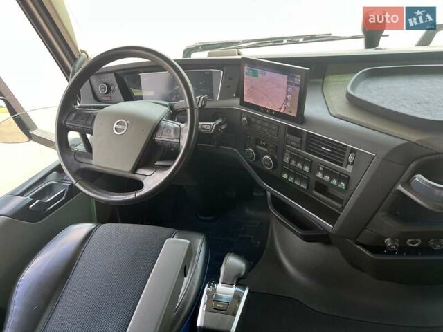 Вольво FH 13, объемом двигателя 0 л и пробегом 377 тыс. км за 102000 $, фото 16 на Automoto.ua