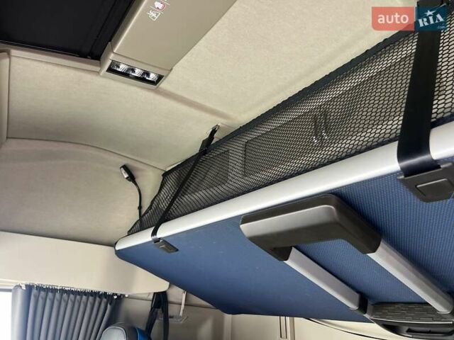 Вольво FH 13, объемом двигателя 0 л и пробегом 377 тыс. км за 102000 $, фото 13 на Automoto.ua