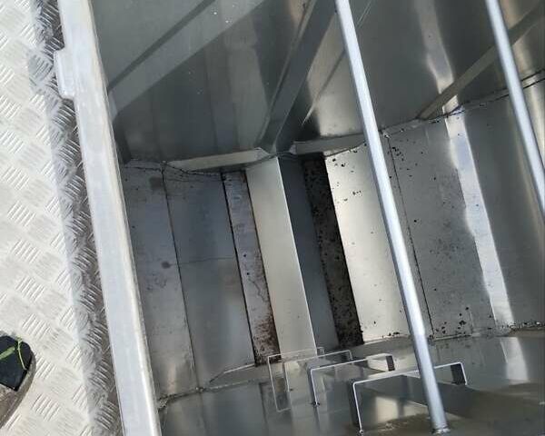 Вольво FH 13, объемом двигателя 0 л и пробегом 900 тыс. км за 10500 $, фото 4 на Automoto.ua