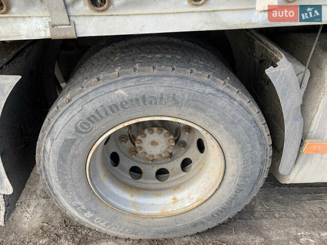 Желтый Вольво FH 13, объемом двигателя 12.78 л и пробегом 410 тыс. км за 14000 $, фото 2 на Automoto.ua