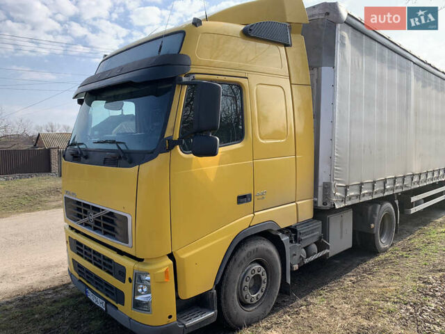 Жовтий Вольво FH 13, об'ємом двигуна 12.78 л та пробігом 410 тис. км за 15000 $, фото 3 на Automoto.ua
