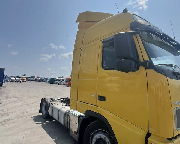 Жовтий Вольво FH 13, об'ємом двигуна 12.6 л та пробігом 1 тис. км за 10800 $, фото 2 на Automoto.ua