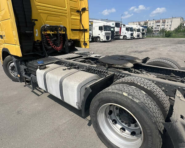 Жовтий Вольво FH 13, об'ємом двигуна 12.6 л та пробігом 1 тис. км за 10800 $, фото 9 на Automoto.ua